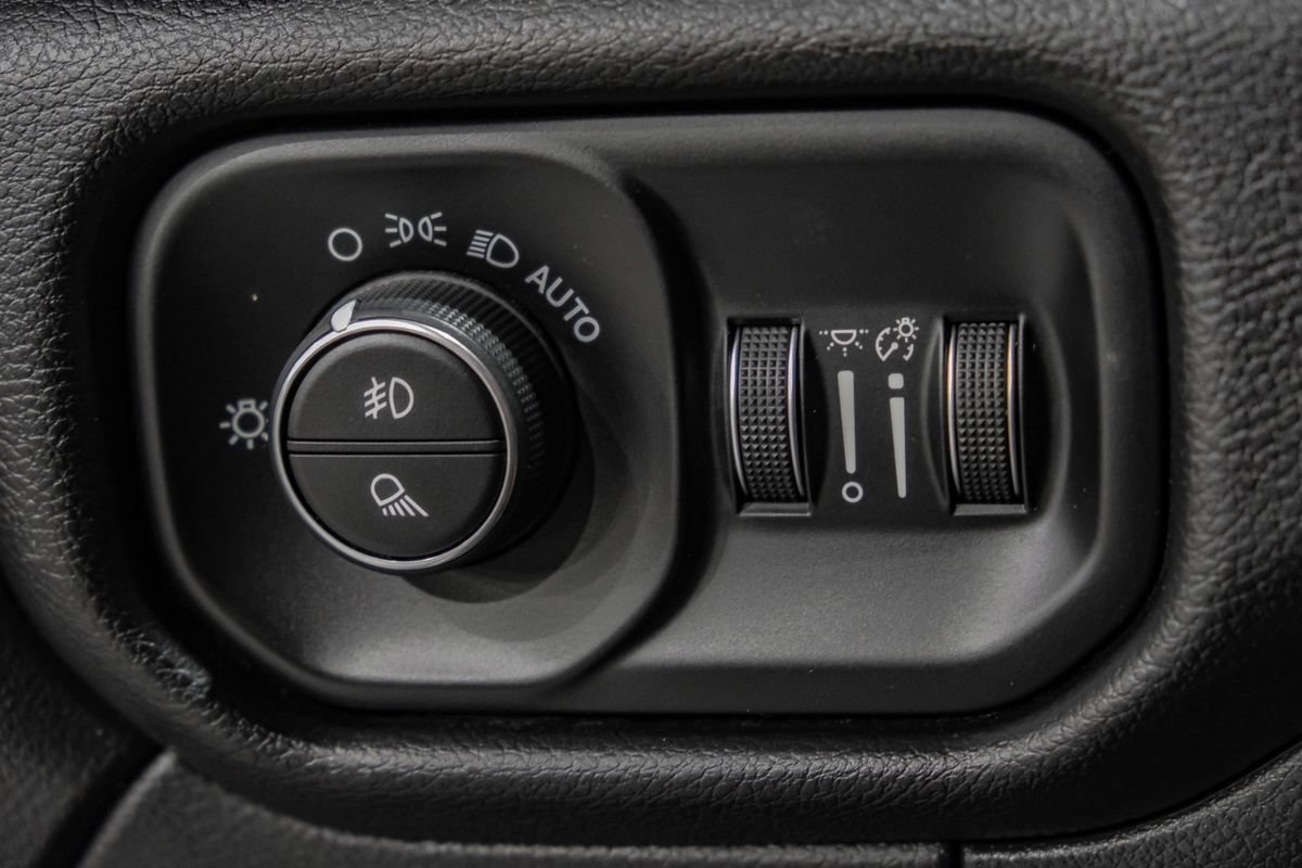 Used 2022 RAM 2500 Laramie AWD/4WD image 28
