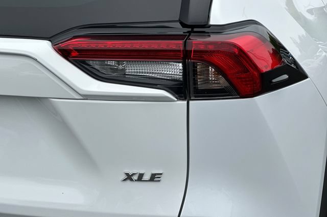 Certified 2024 Toyota RAV4 XLE FWD image 31