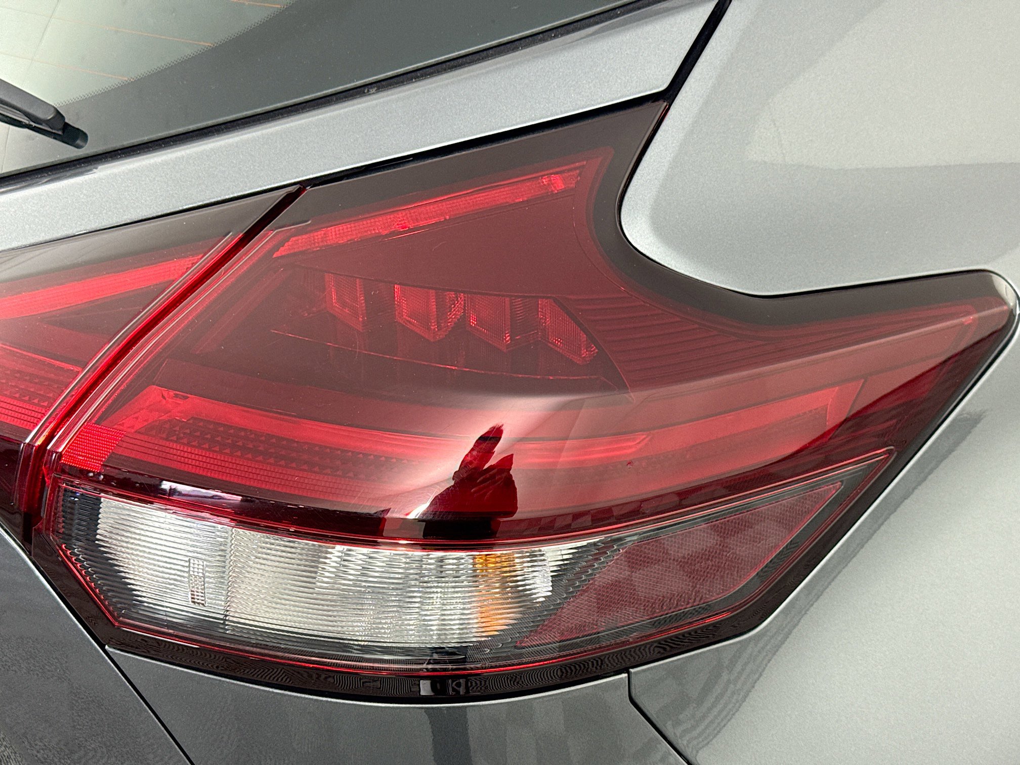 Used 2023 Nissan Kicks S image 33