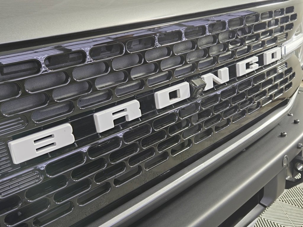 Used 2024 Ford Bronco Wildtrak image 4