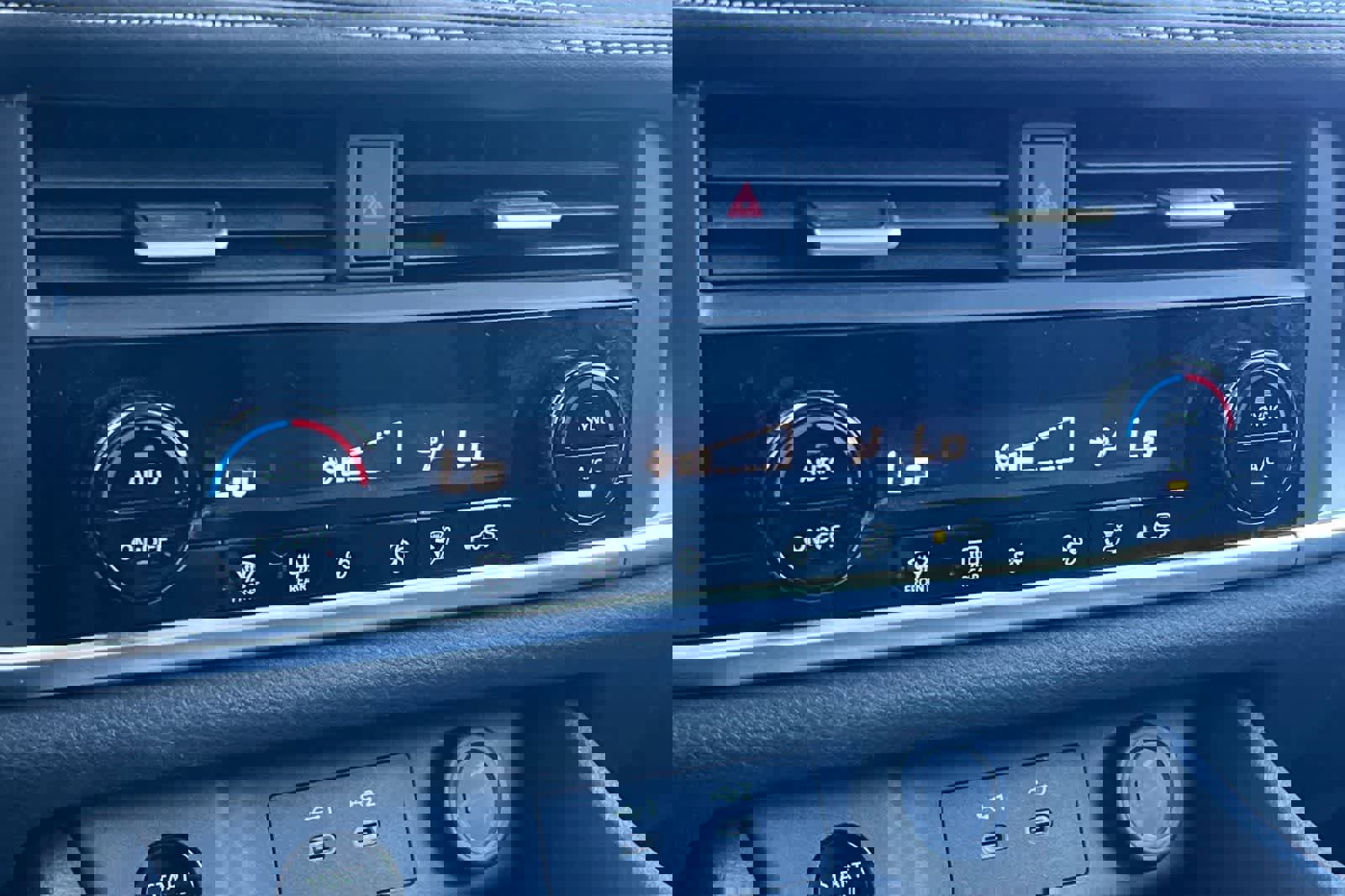 Used 2024 Nissan Rogue SV image 22