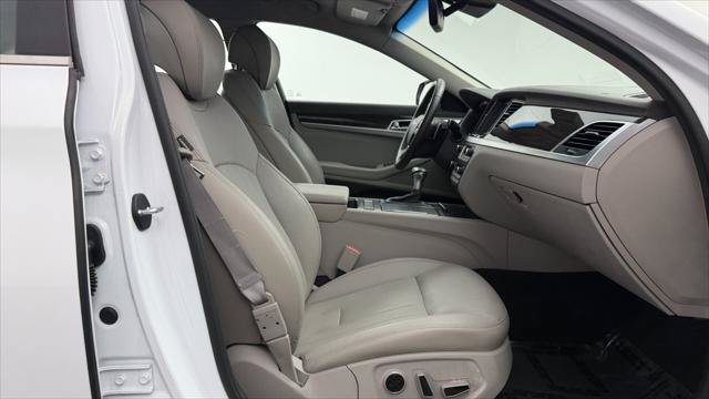 Used 2018 Genesis G80 3.8 RWD image 22