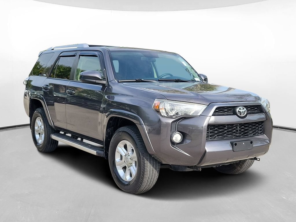 Used 2016 Toyota 4Runner SR5 AWD/4WD image 3