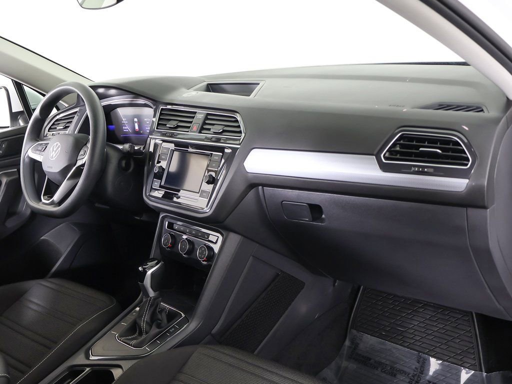 Used 2023 Volkswagen Tiguan S image 26