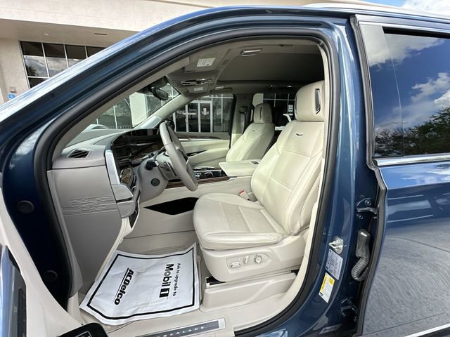 Certified 2025 Cadillac Escalade Premium Luxury Platinum image 19