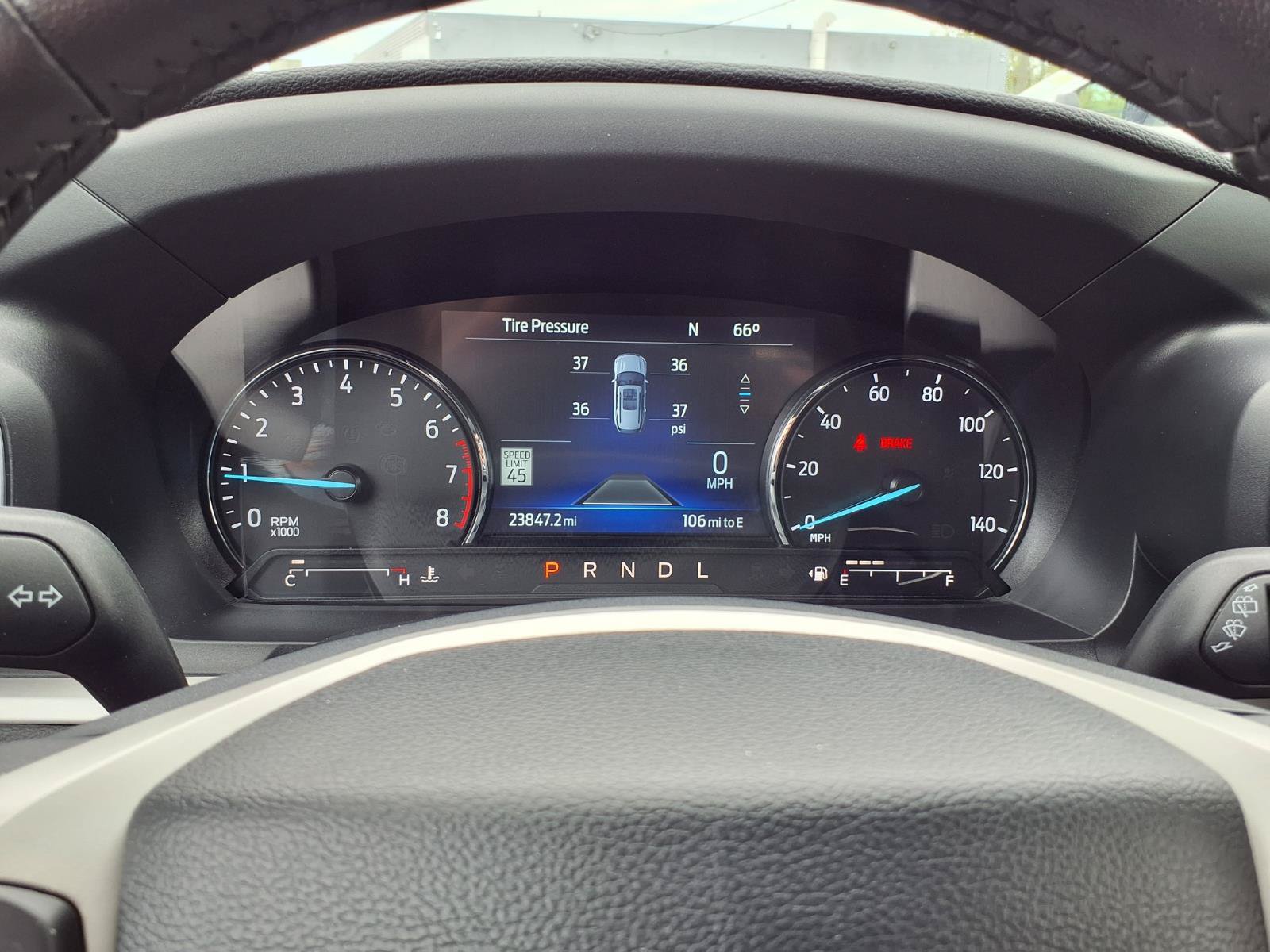 Used 2024 Ford Explorer XLT w/ Equipment Group 202A AWD/4WD image 18