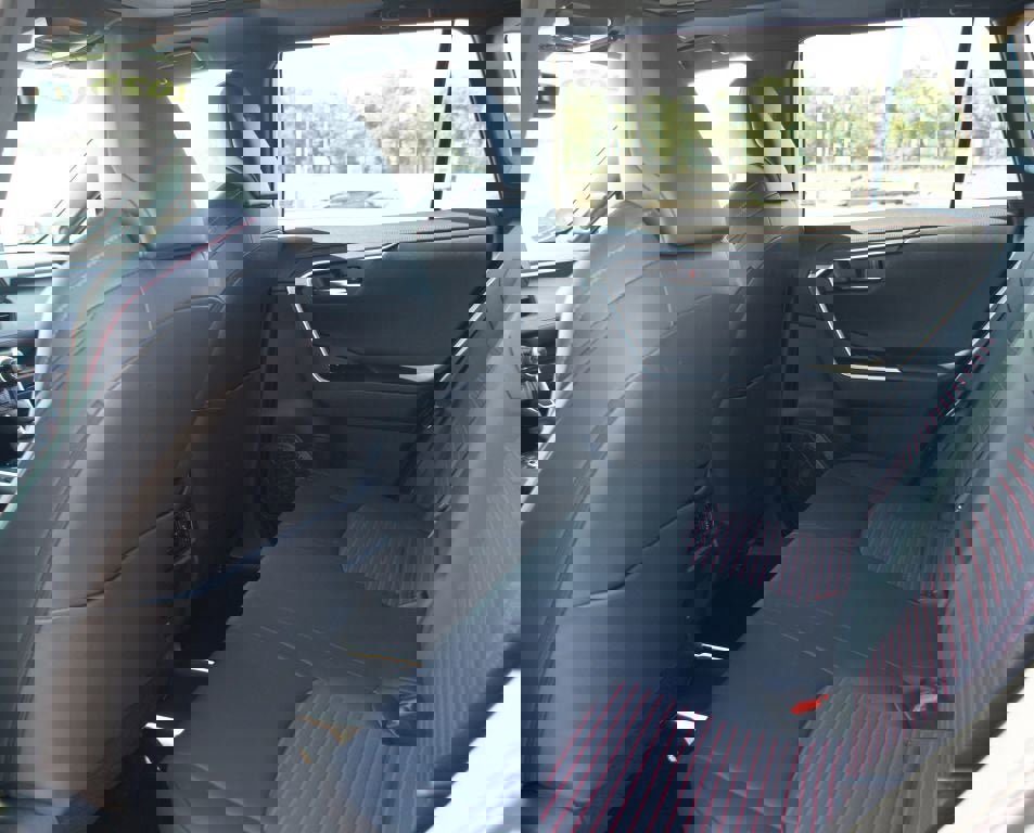 Used 2025 Toyota RAV4 XSE image 15