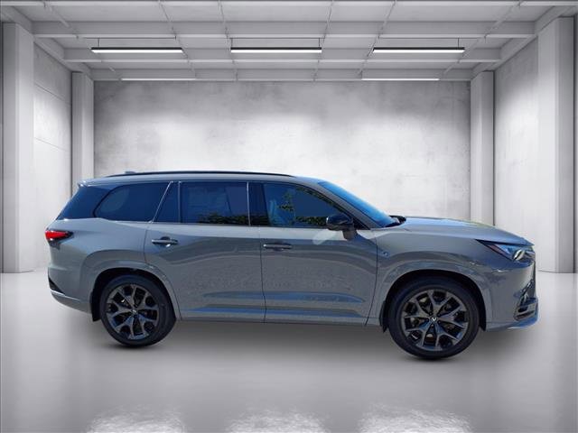 New 2025 Lexus TX 500h AWD image 2