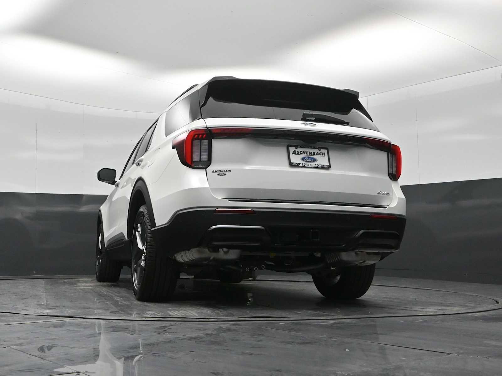 New 2026 Ford Explorer ST-Line w/ ST-Line Street Pack image 32