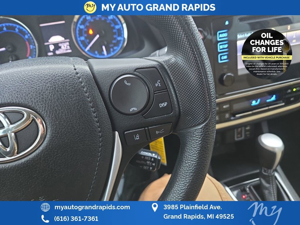 Used 2019 Toyota Corolla LE image 16