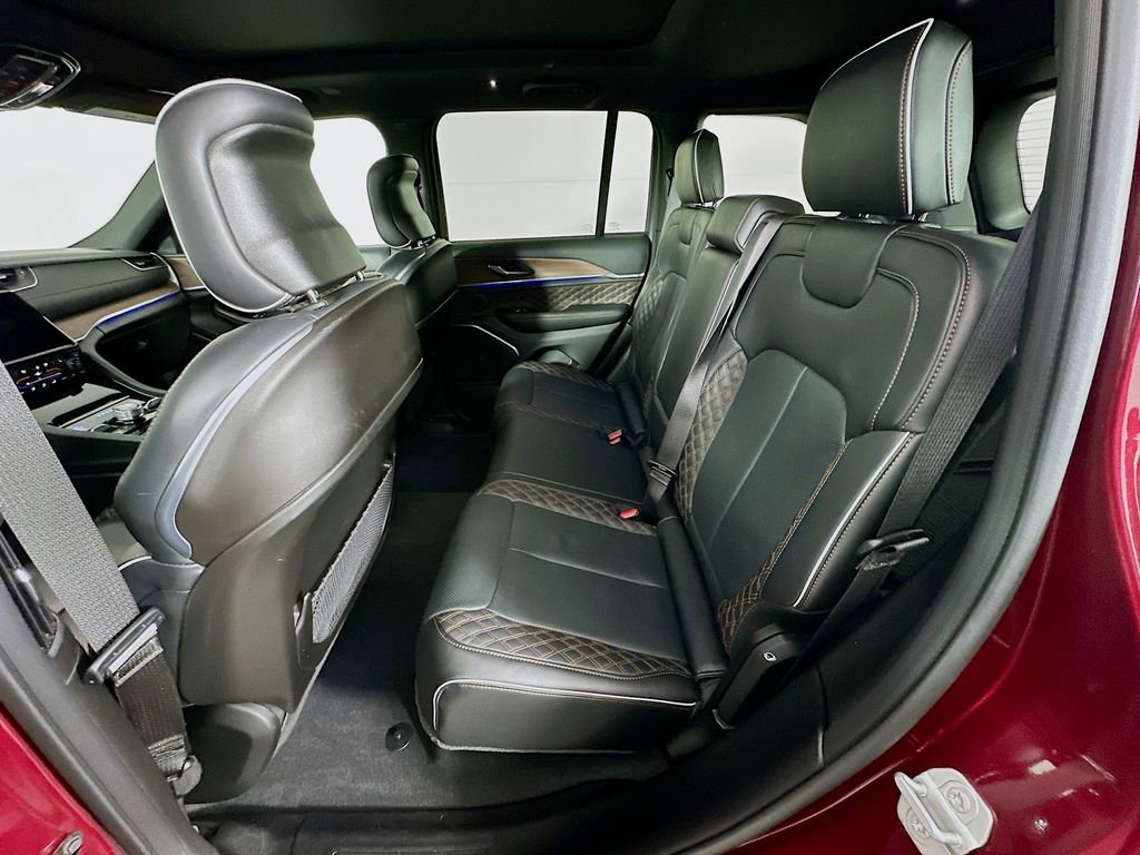 Certified 2025 Jeep Grand Cherokee Summit image 36