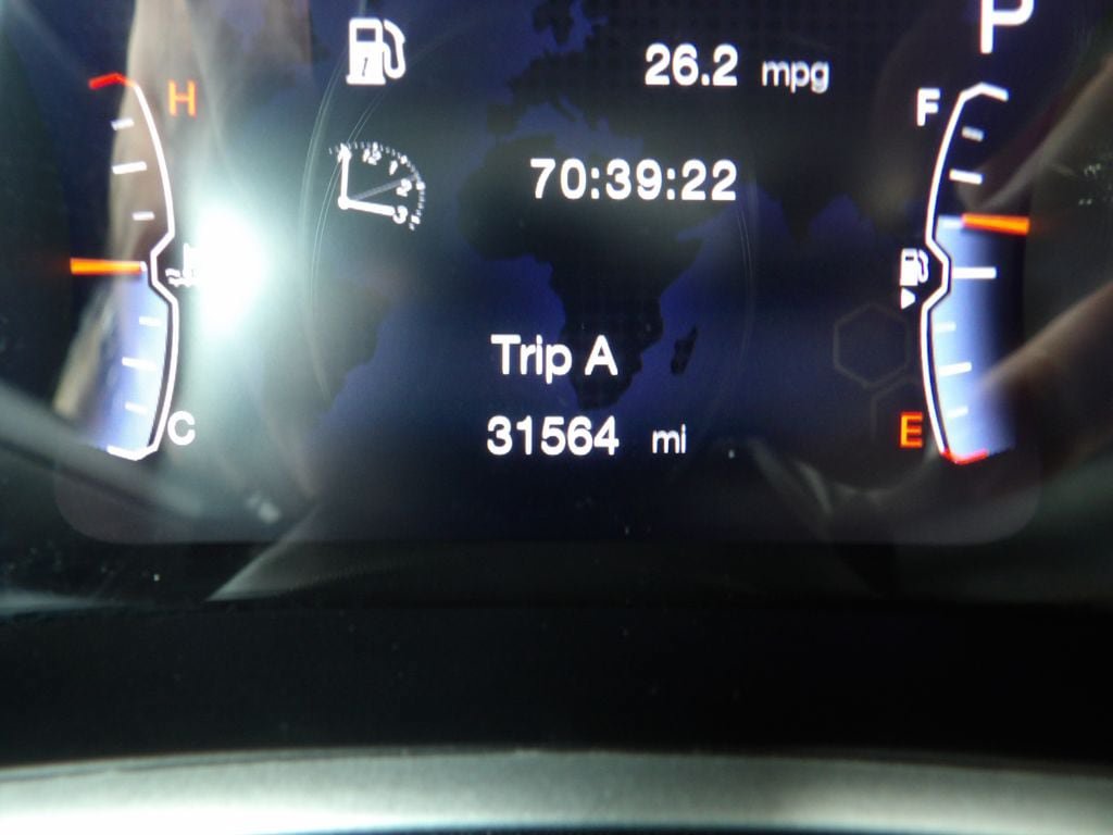 Used 2019 Jeep Compass Latitude w/ Popular Equipment Group FWD image 18