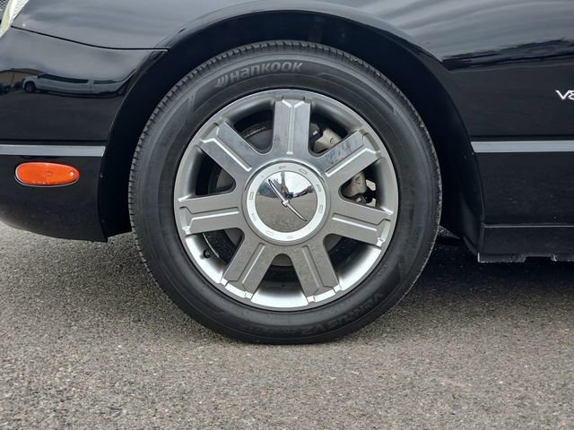 Used 2004 Ford Thunderbird Base image 17