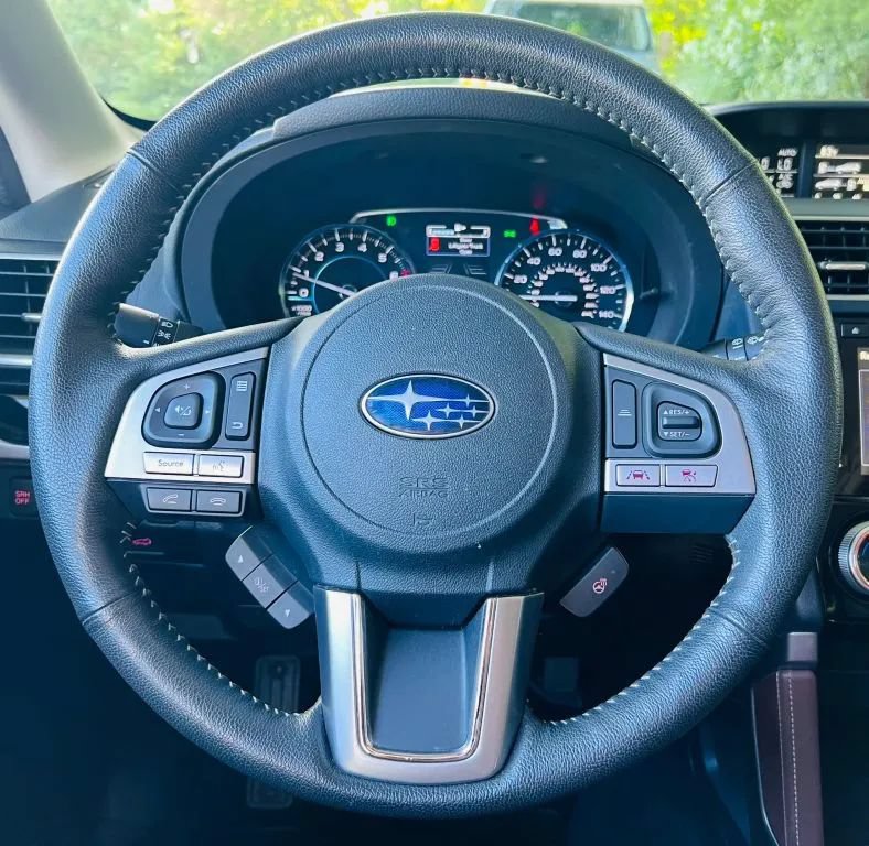 Used 2018 Subaru Forester 2.5i Touring AWD/4WD image 12