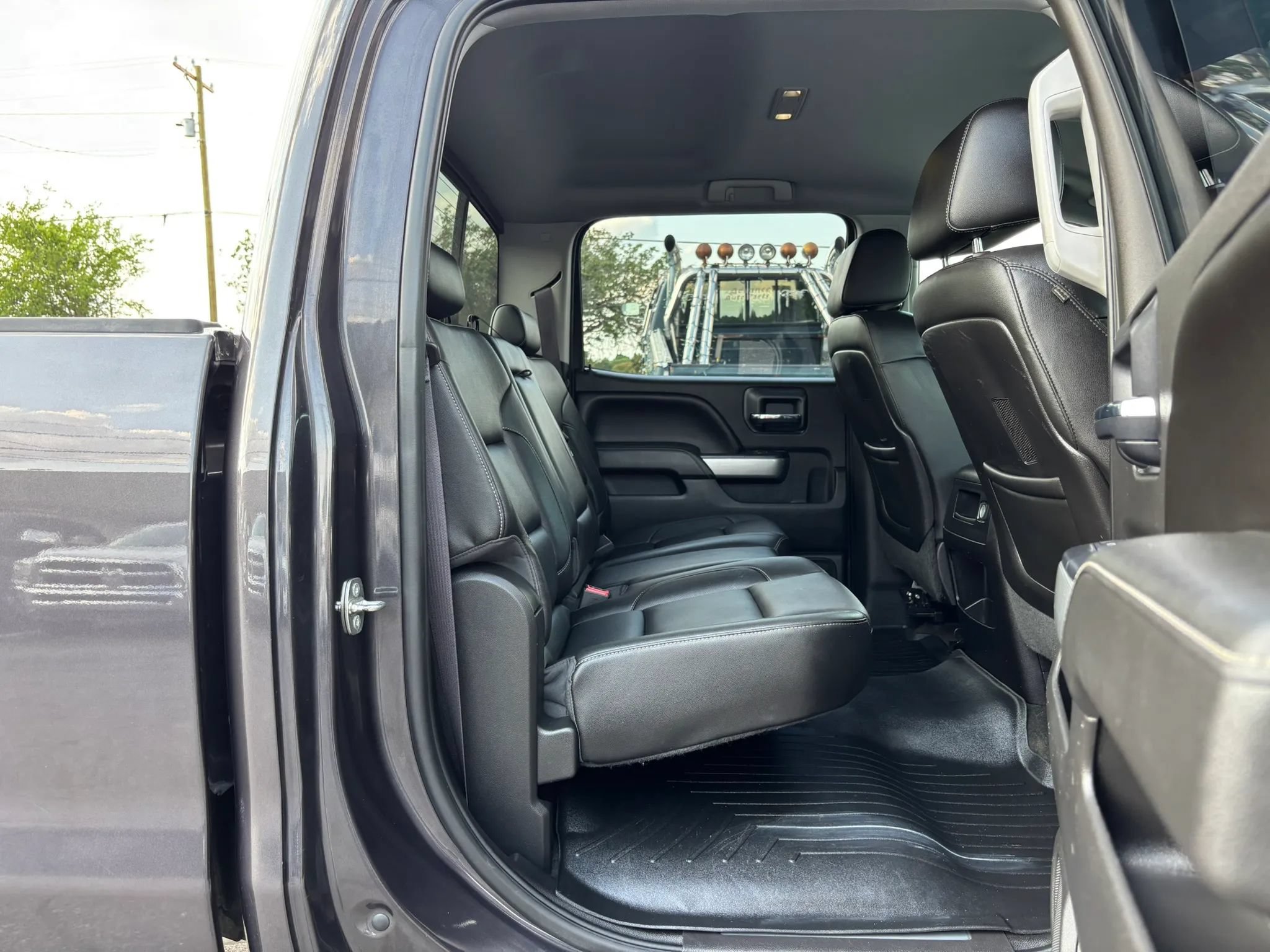 Used 2015 Chevrolet Silverado 2500 LTZ w/ Duramax Plus Package AWD/4WD image 25