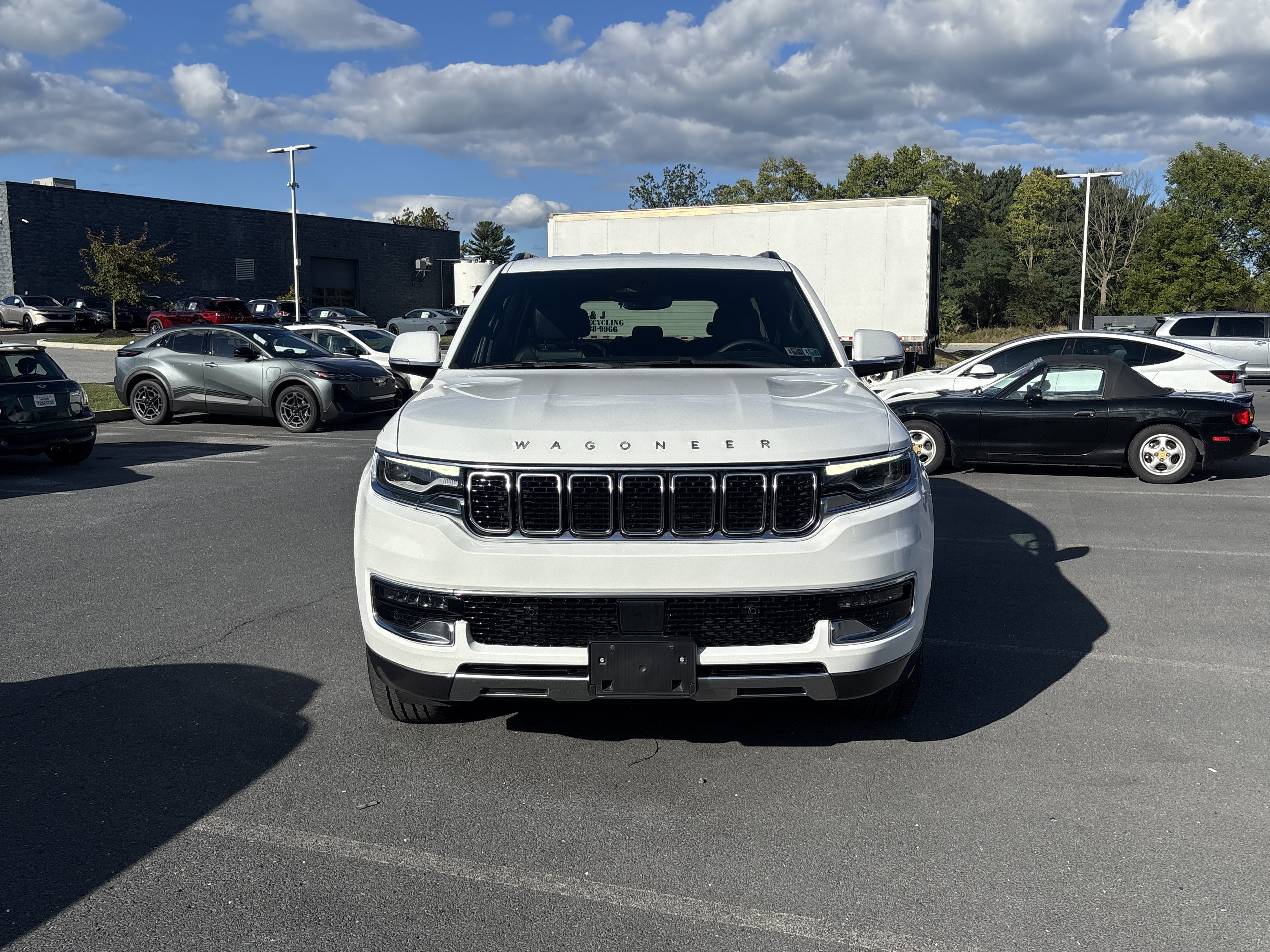 Used 2022 Jeep Wagoneer Series III AWD/4WD image 13