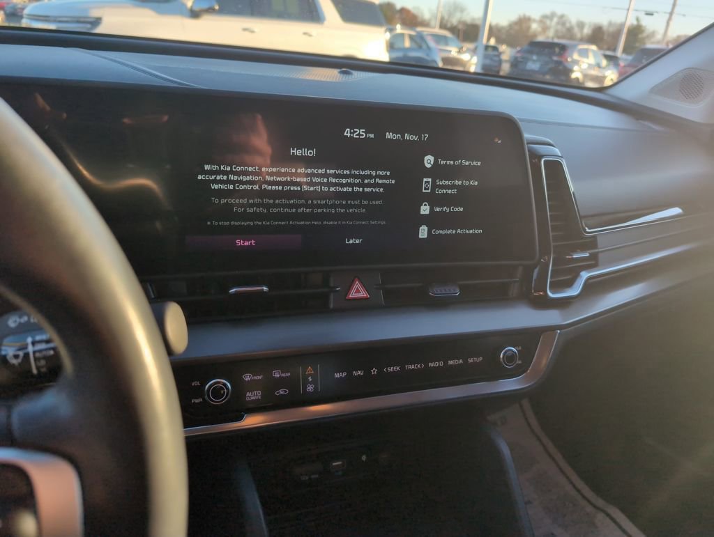 Used 2023 Kia Sportage EX image 20