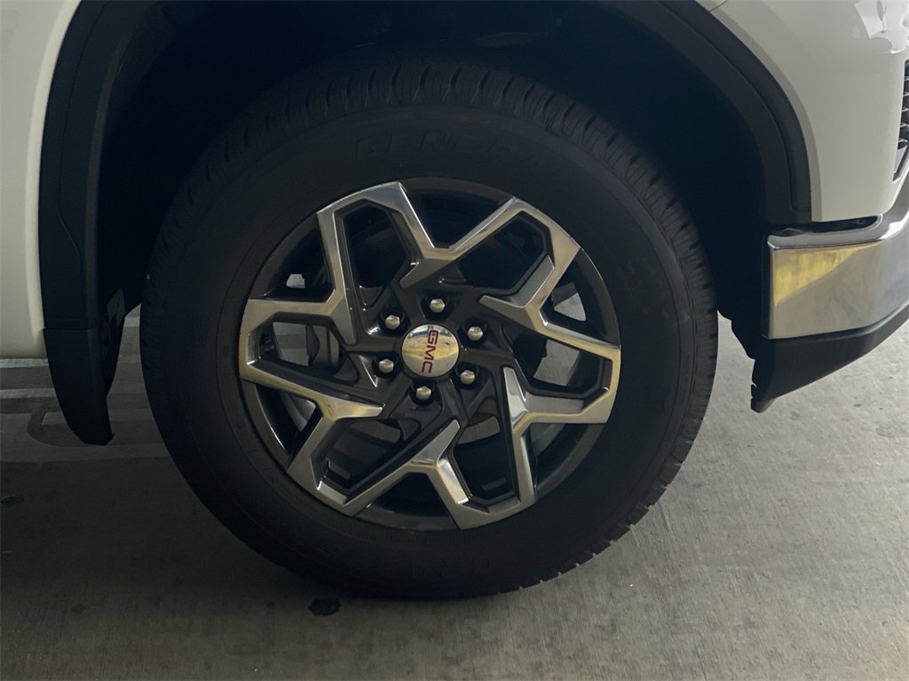 New 2026 GMC Sierra 1500 SLE image 46