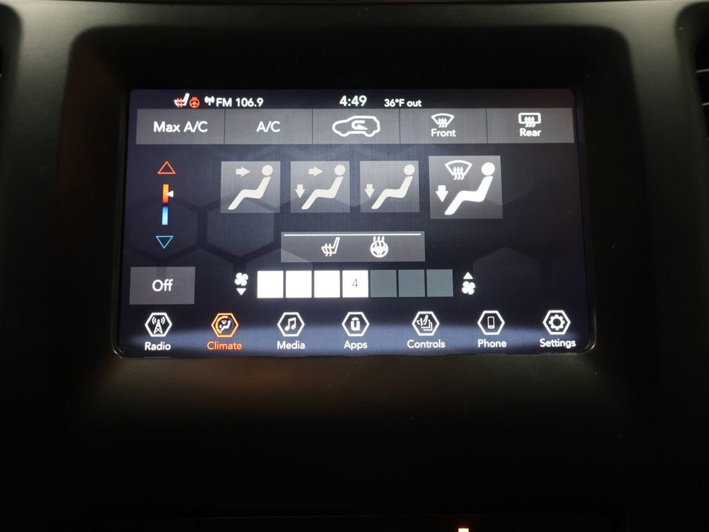Used 2021 Jeep Cherokee Latitude Lux w/ Trailer Tow Group image 32