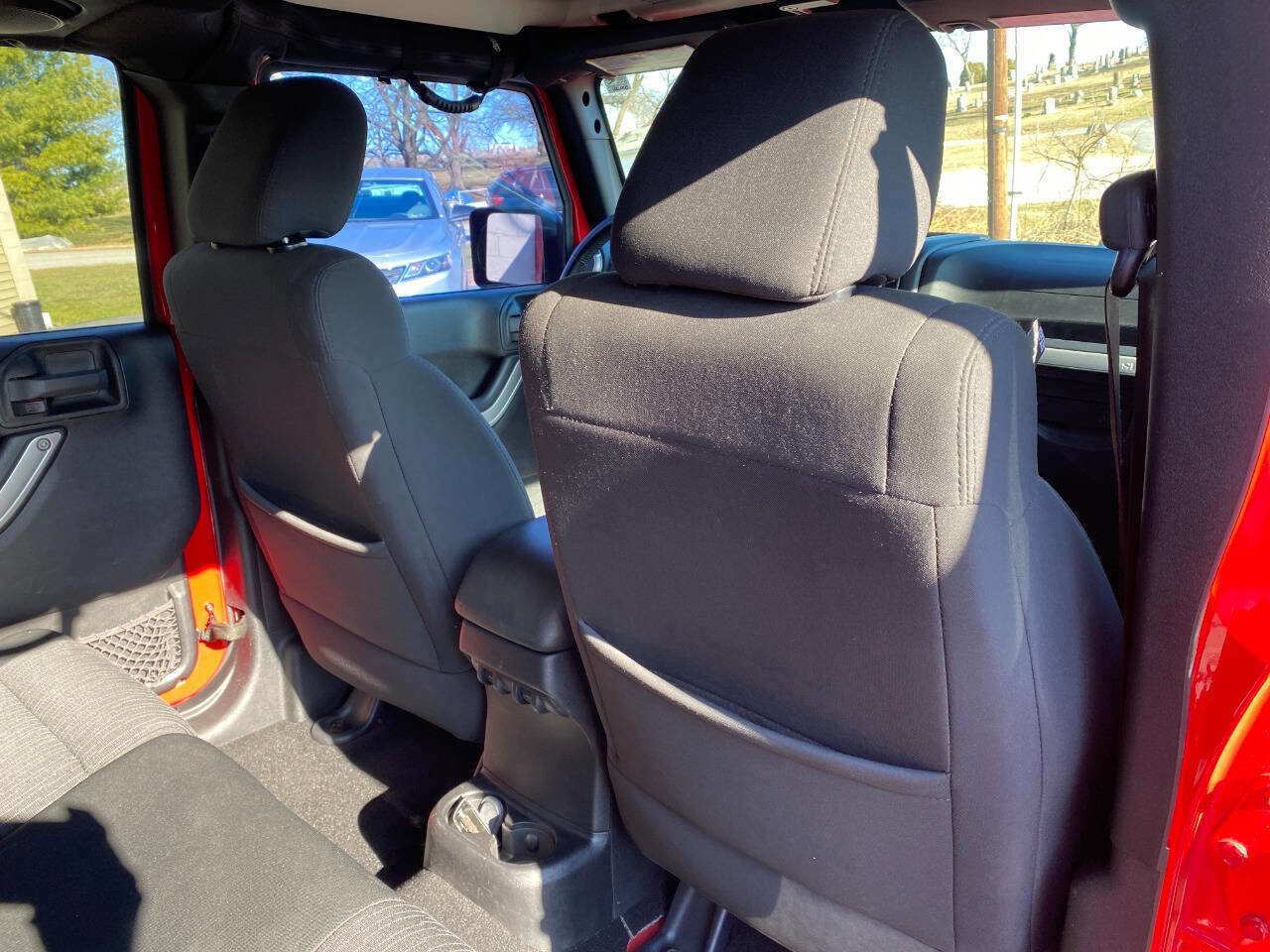 Used 2012 Jeep Wrangler Unlimited Sahara w/ Connectivity Group image 25