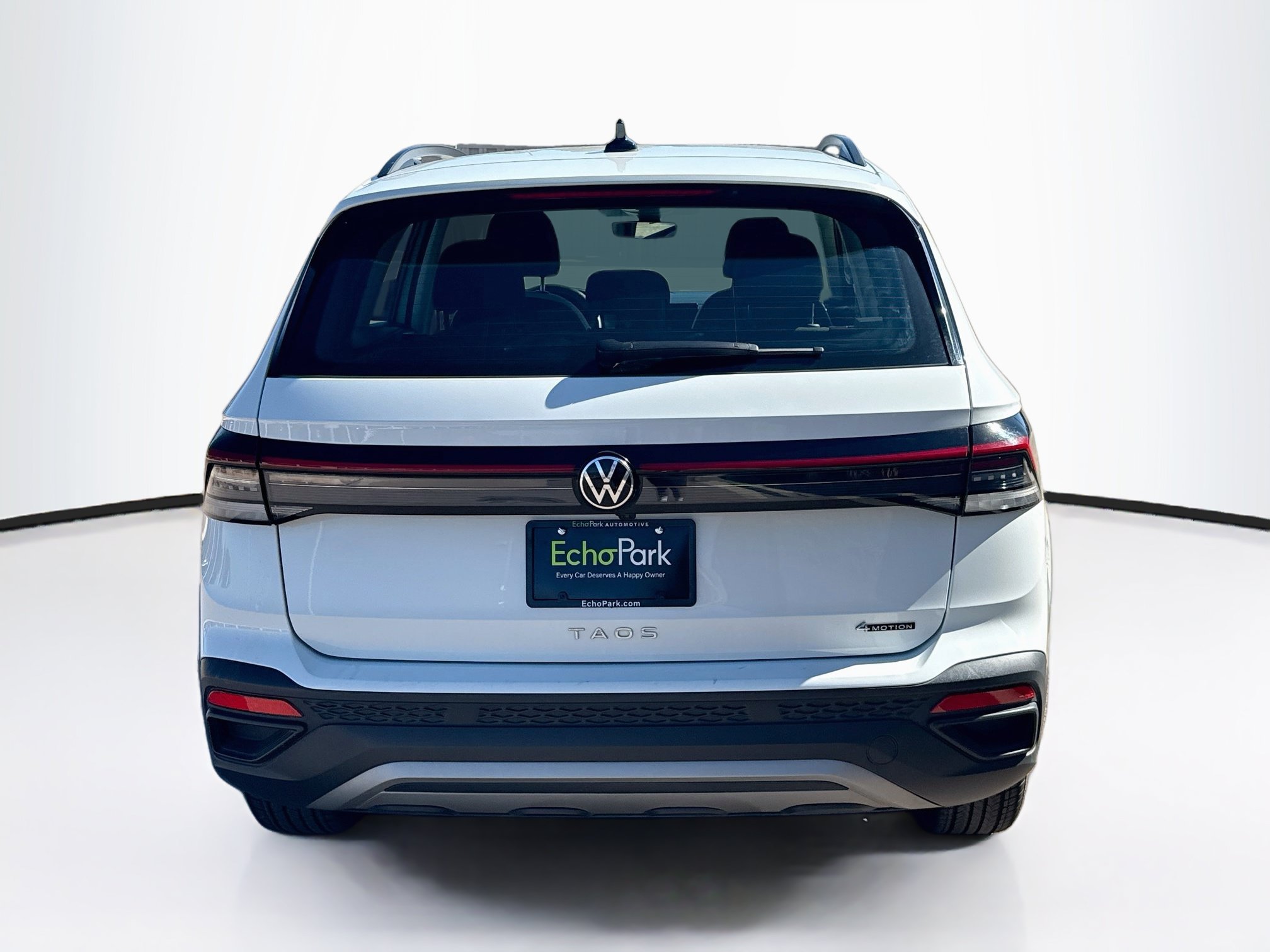 Used 2025 Volkswagen Taos S AWD/4WD image 7