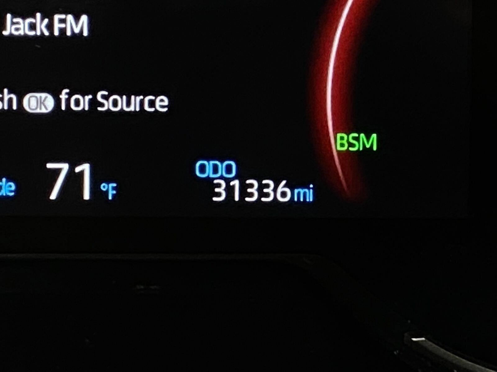 Used 2025 Toyota RAV4 XLE AWD/4WD image 15