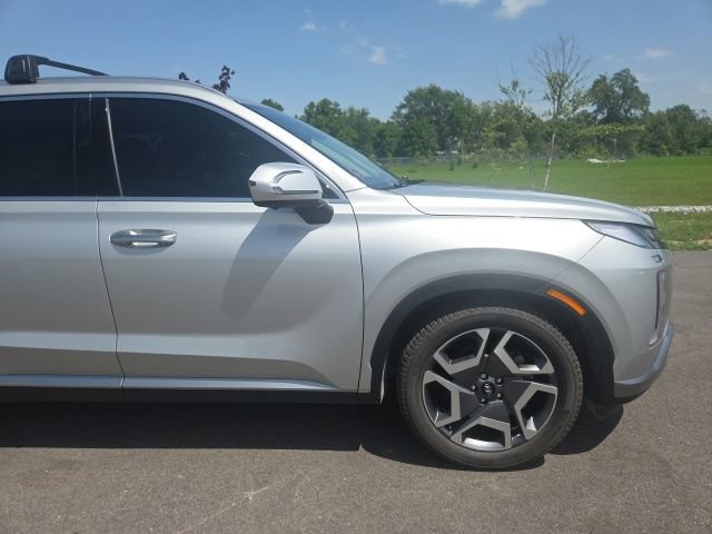 Used 2024 Hyundai Palisade Limited FWD image 4