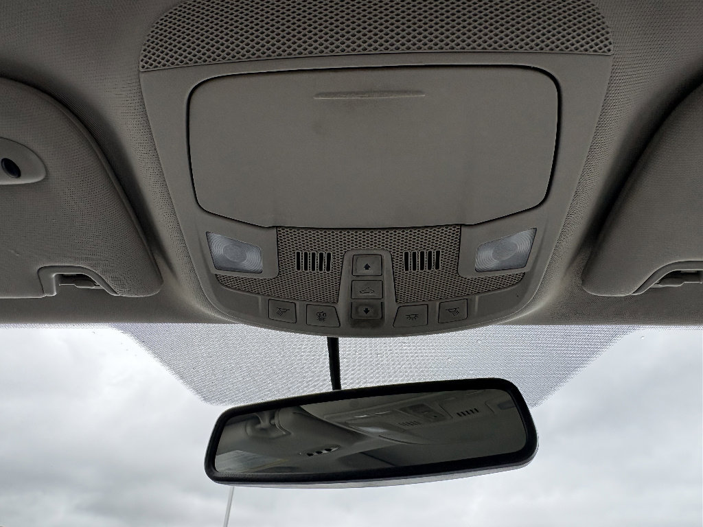 Used 2017 Ford Fusion SE w/ Equipment Group 202A image 29