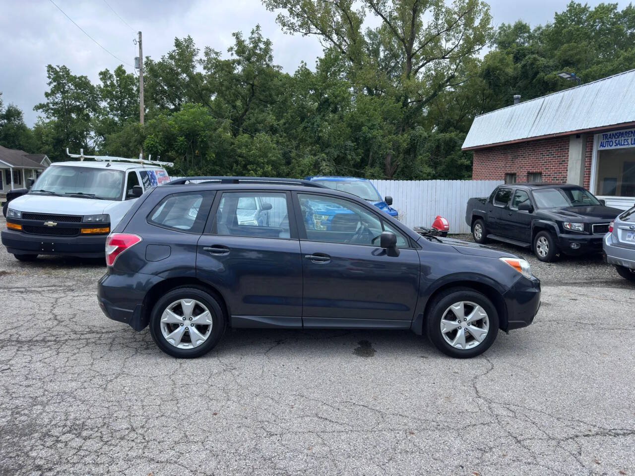 Used 2015 Subaru Forester 2.5i w/ Alloy Wheel Package AWD/4WD image 4