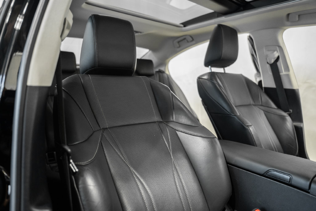 Used 2024 Lexus ES 350 w/ Accessory Package (Z2) FWD image 33