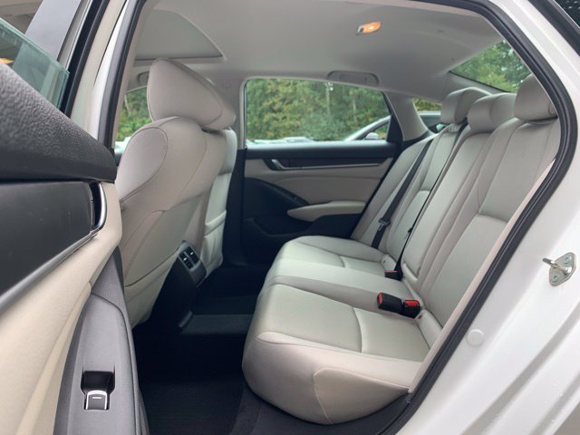Used 2020 Honda Accord EX image 17
