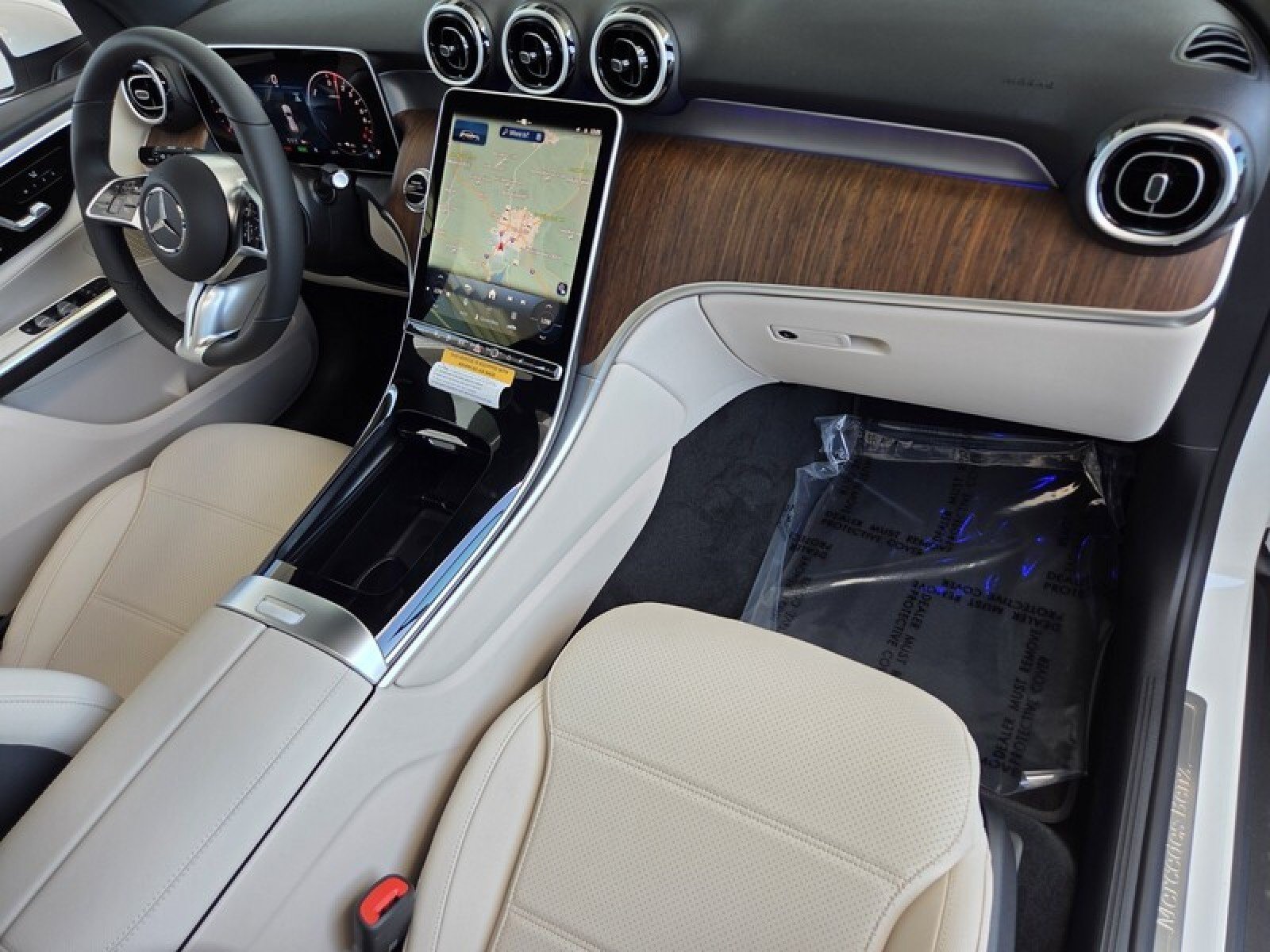 New 2026 Mercedes-Benz GLC 350e 4MATIC image 17