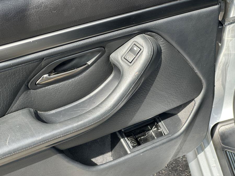 Used 2000 BMW M5 RWD image 21