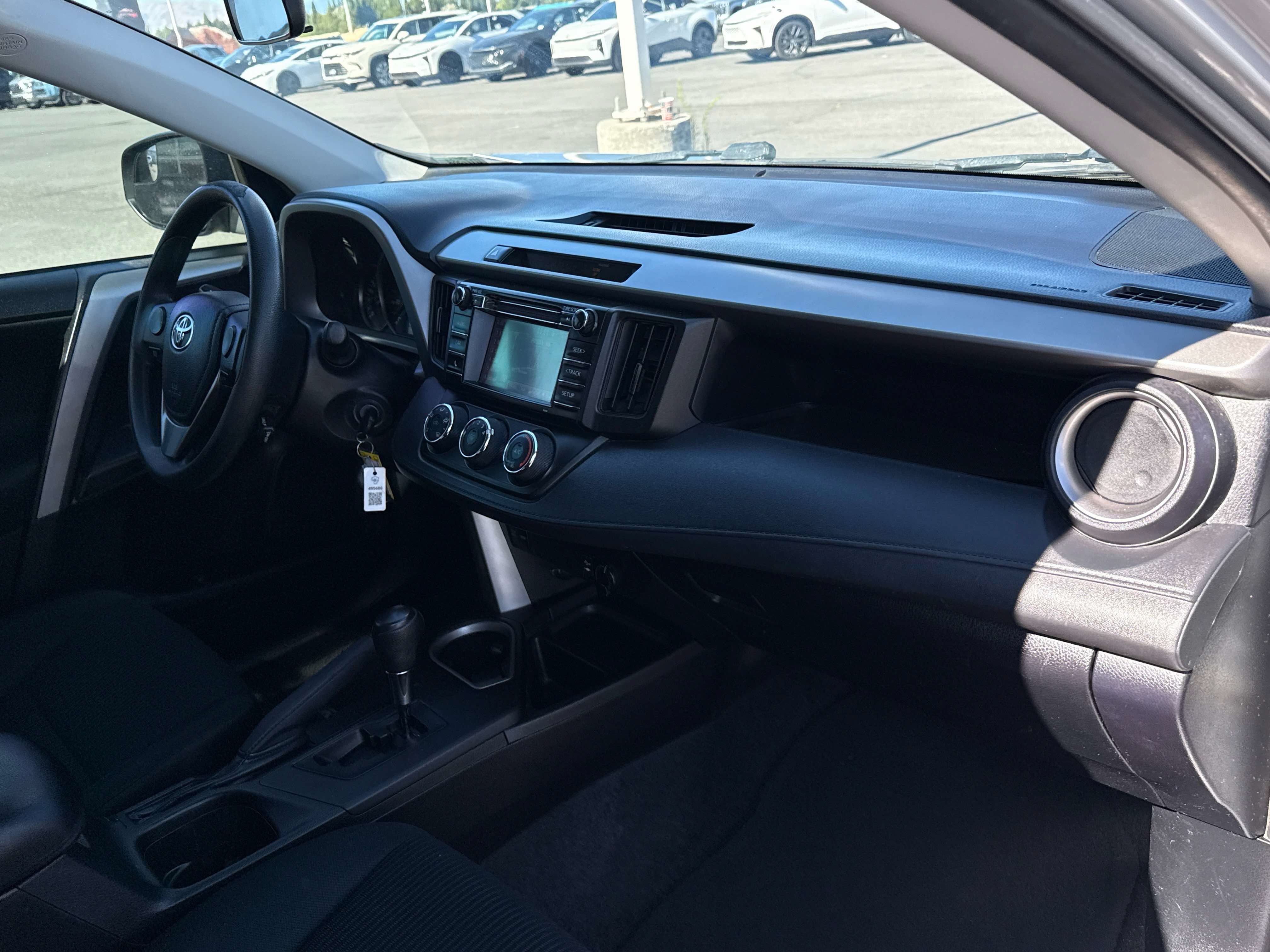 Used 2016 Toyota RAV4 LE FWD image 18
