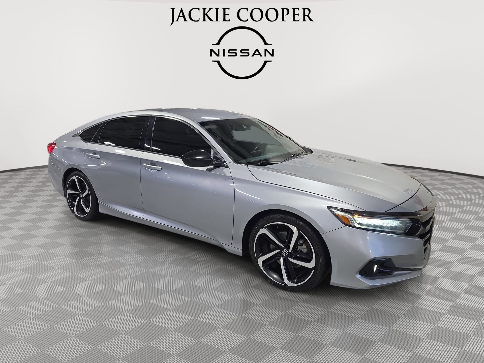 Used 2022 Honda Accord Sport image 3