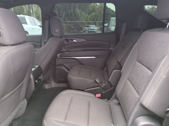 Used 2024 Chevrolet Traverse LT w/ Midnight/Sport Edition FWD image 17