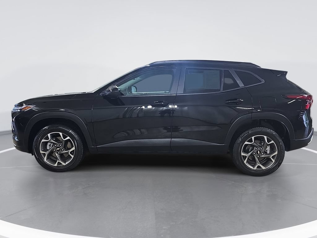 Certified 2024 Chevrolet Trax LT w/ Driver Confidence Package FWD image 7