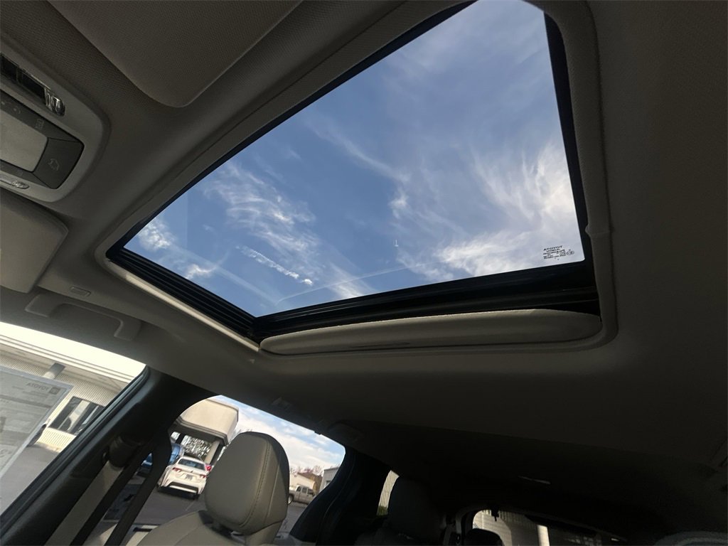 New 2025 Toyota Sienna XLE w/ XLE Plus Package image 21