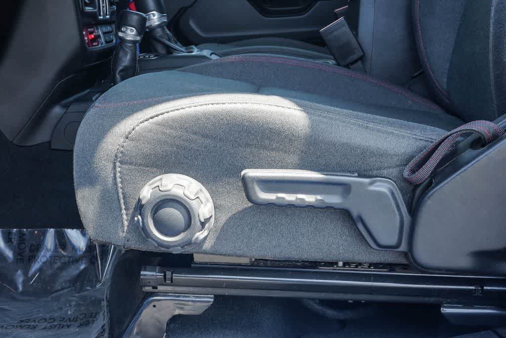 Used 2024 Jeep Wrangler Unlimited Rubicon AWD/4WD image 20