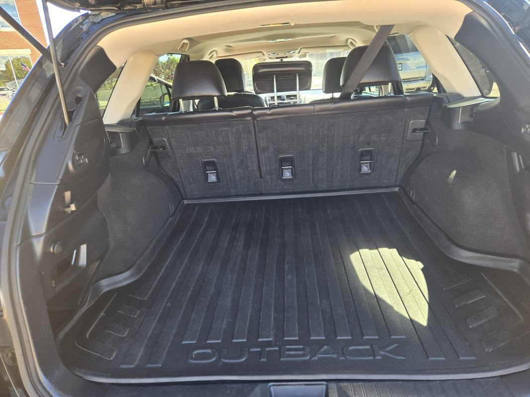 Used 2018 Subaru Outback 2.5i Limited AWD/4WD image 22