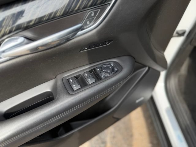 Used 2022 Cadillac XT6 Premium Luxury AWD/4WD image 15