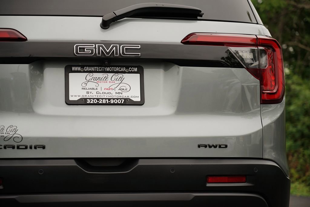 Used 2023 GMC Acadia SLE w/ Driver Convenience Package AWD/4WD image 10