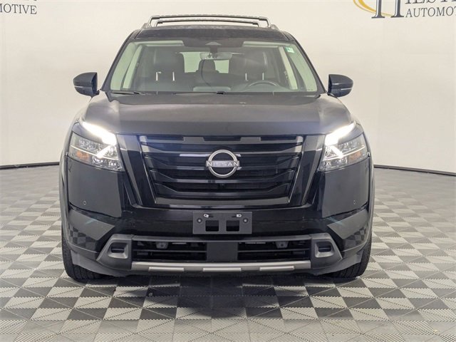 Used 2023 Nissan Pathfinder SL w/ Black Appearance Package image 3