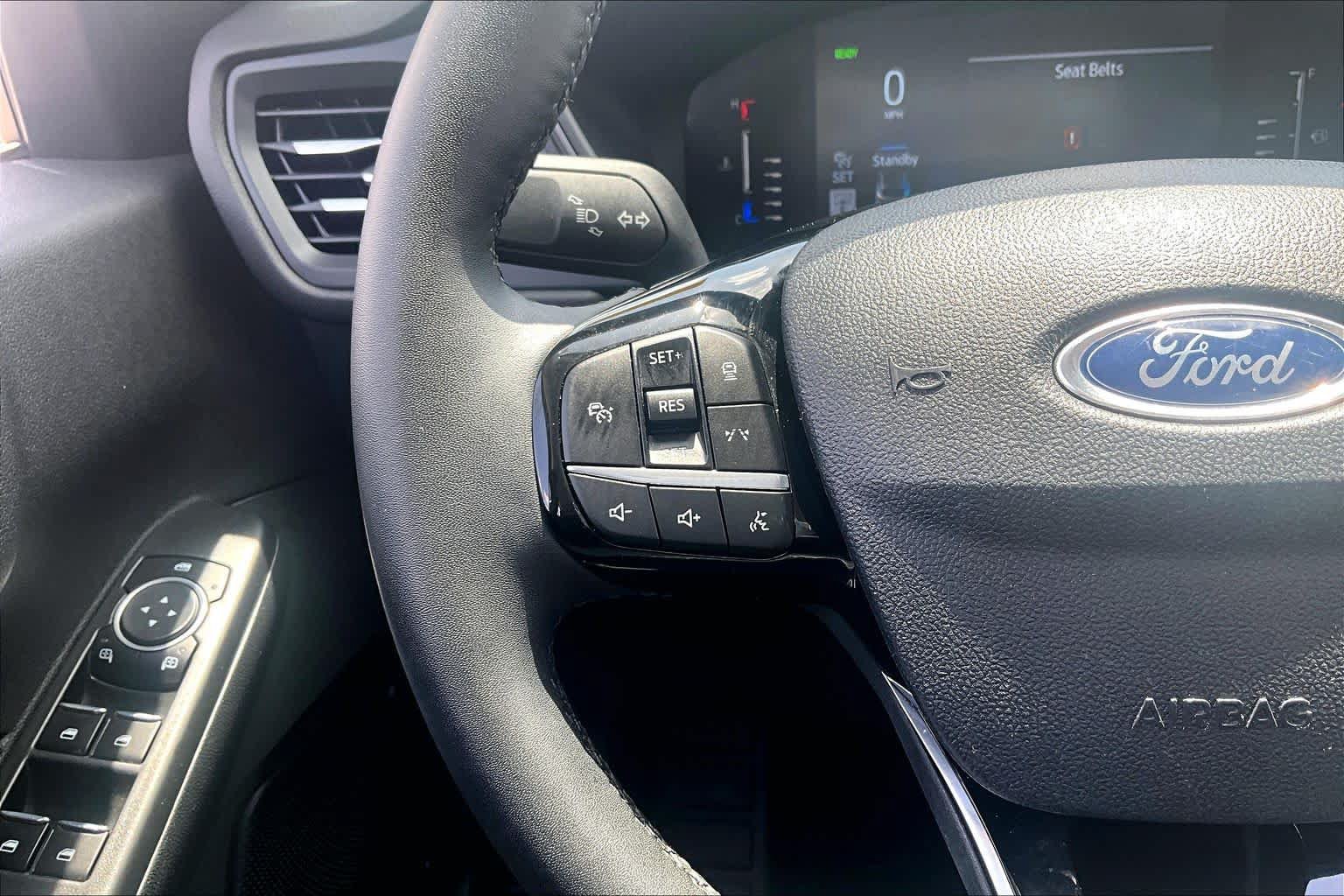 Used 2023 Ford Escape SE FWD image 24