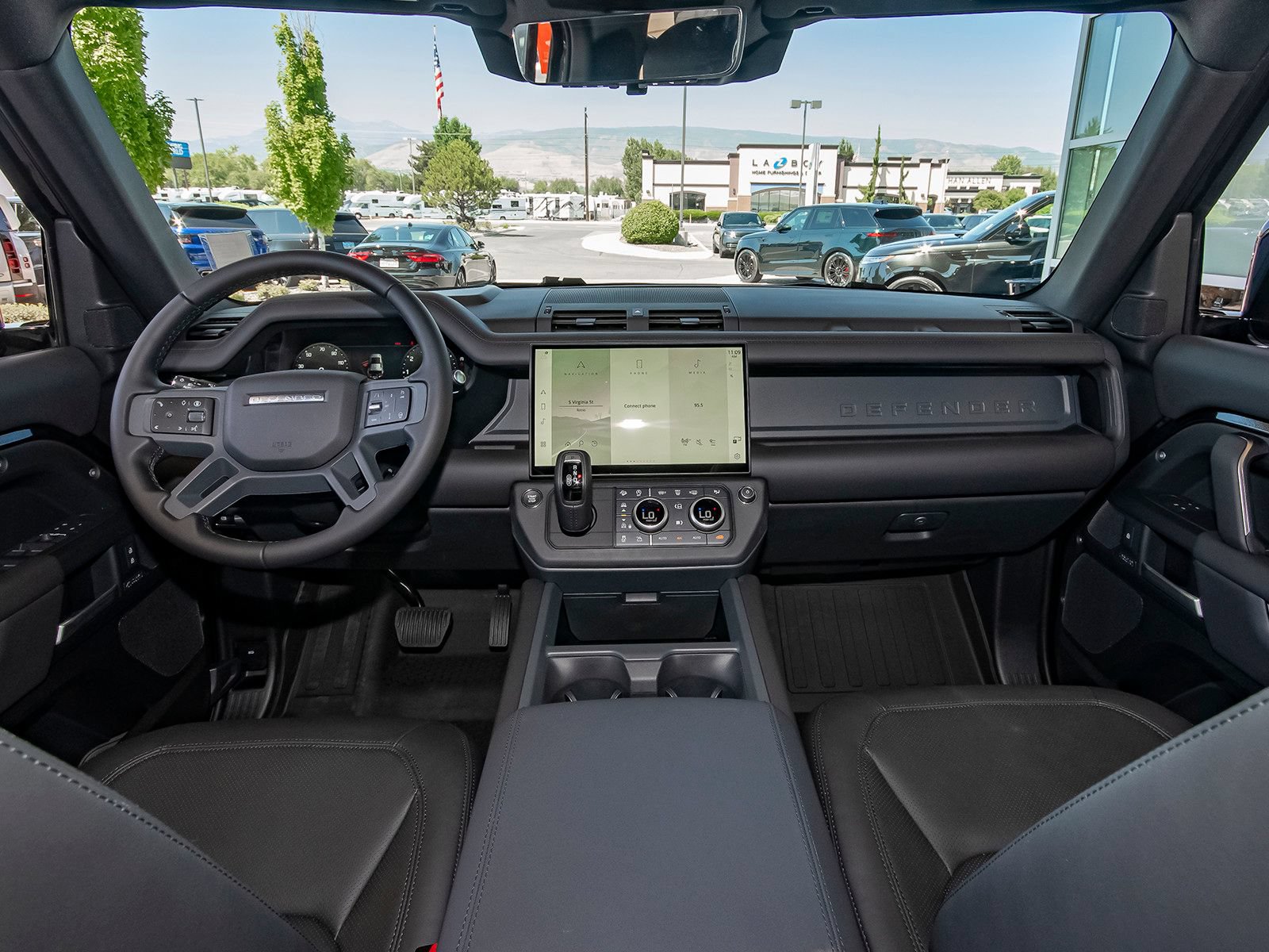 New 2026 Land Rover Defender 110 X-Dynamic SE AWD/4WD image 40