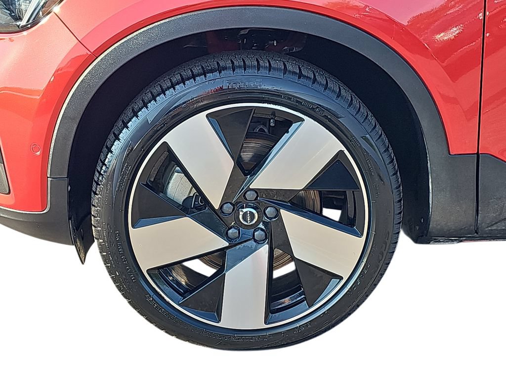 Used 2023 Volvo C40 P8 Recharge Ultimate AWD/4WD image 31