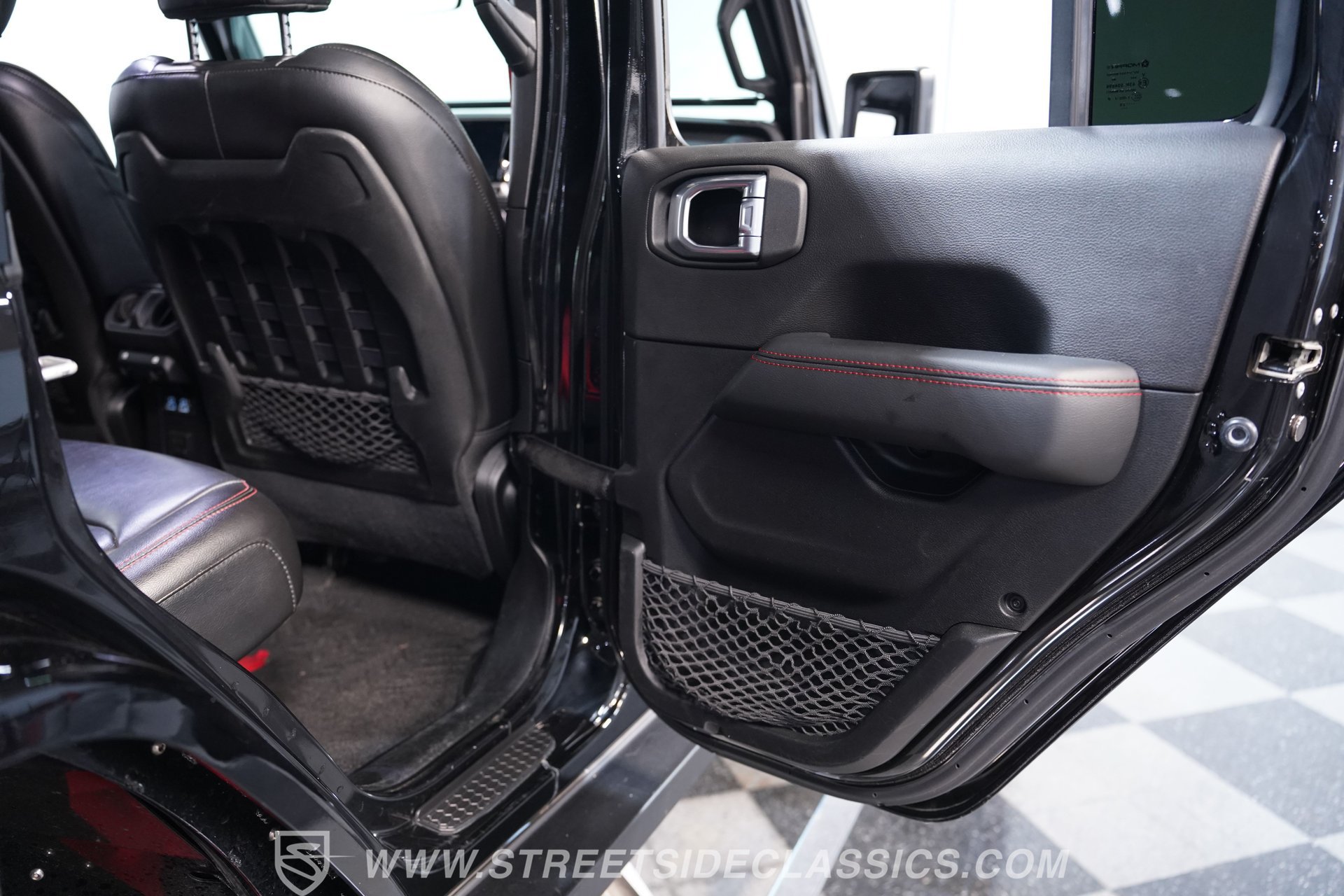 Used 2020 Jeep Wrangler Unlimited Rubicon w/ Quick Order Package 28Y Recon AWD/4WD image 38