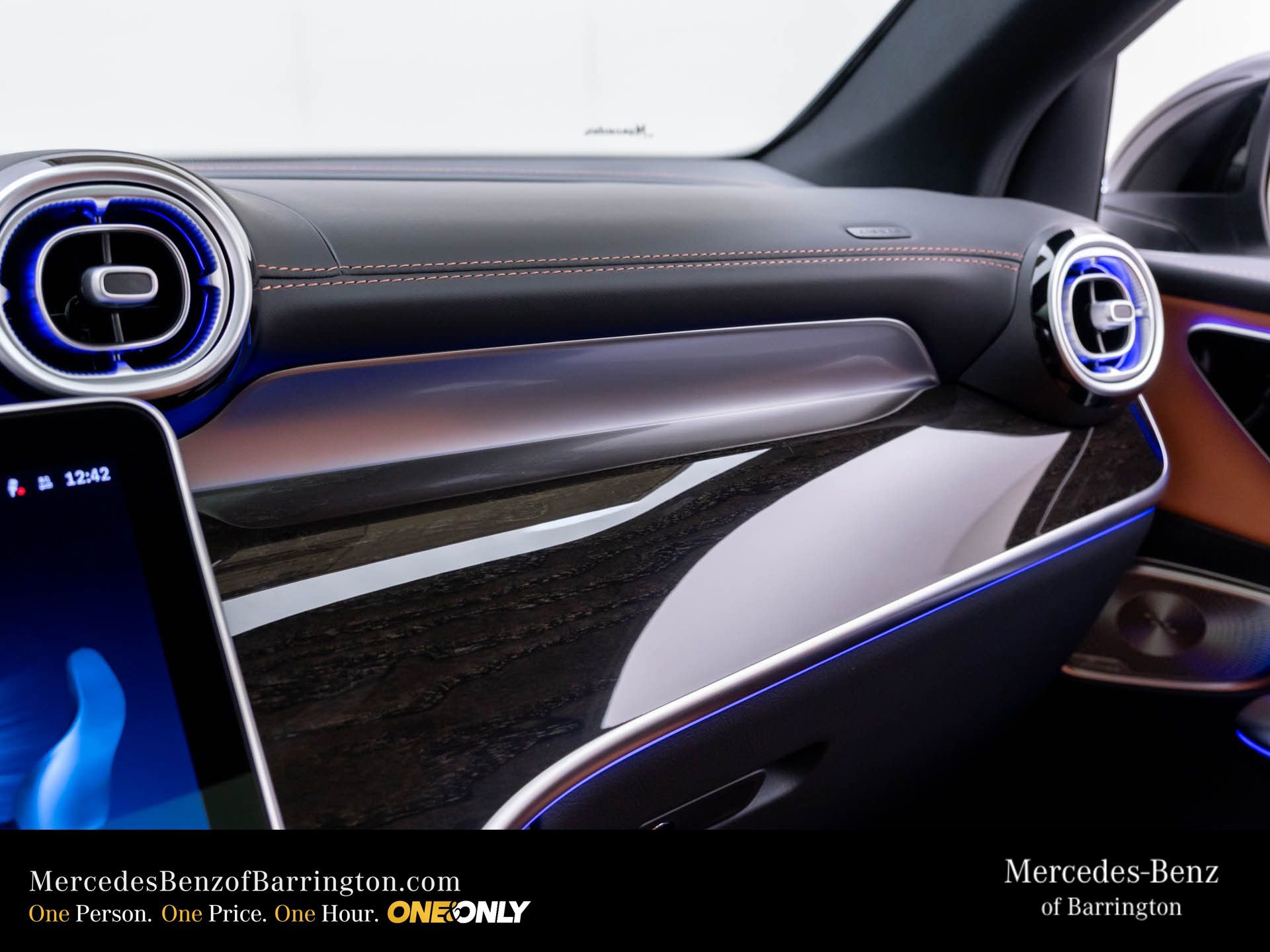 New 2026 Mercedes-Benz GLC 300 4MATIC image 32