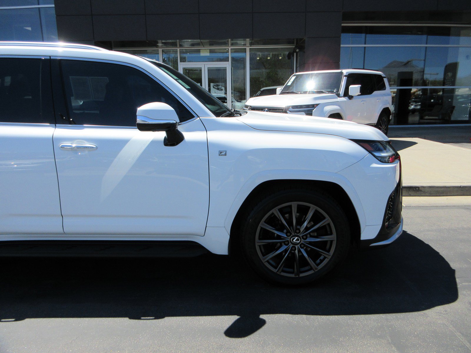 Used 2024 Lexus LX 600 F Sport AWD/4WD image 13
