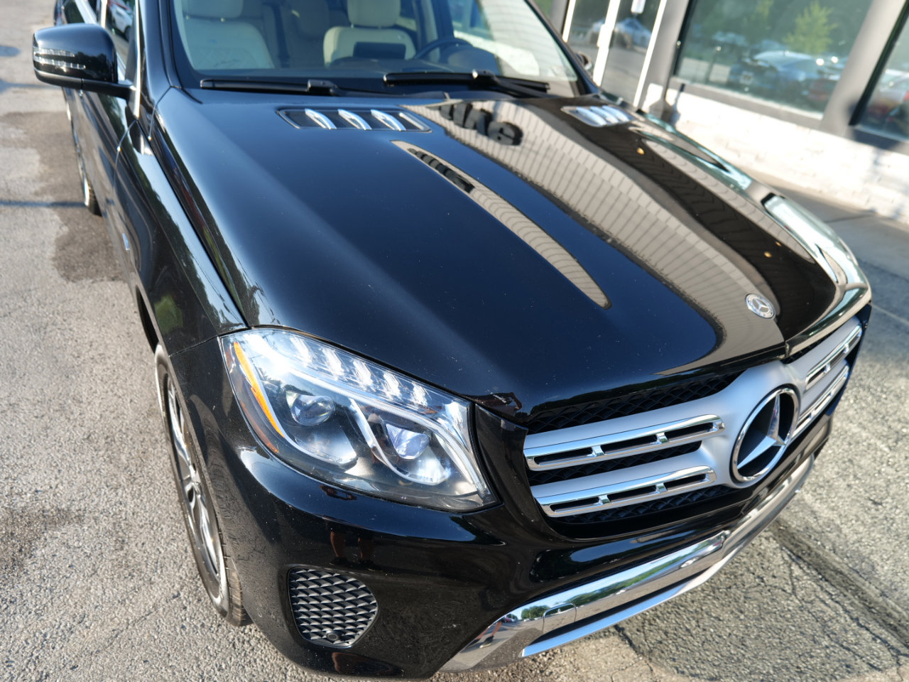 Used 2019 Mercedes-Benz GLS 450 4MATIC w/ Grand Edition Package image 82